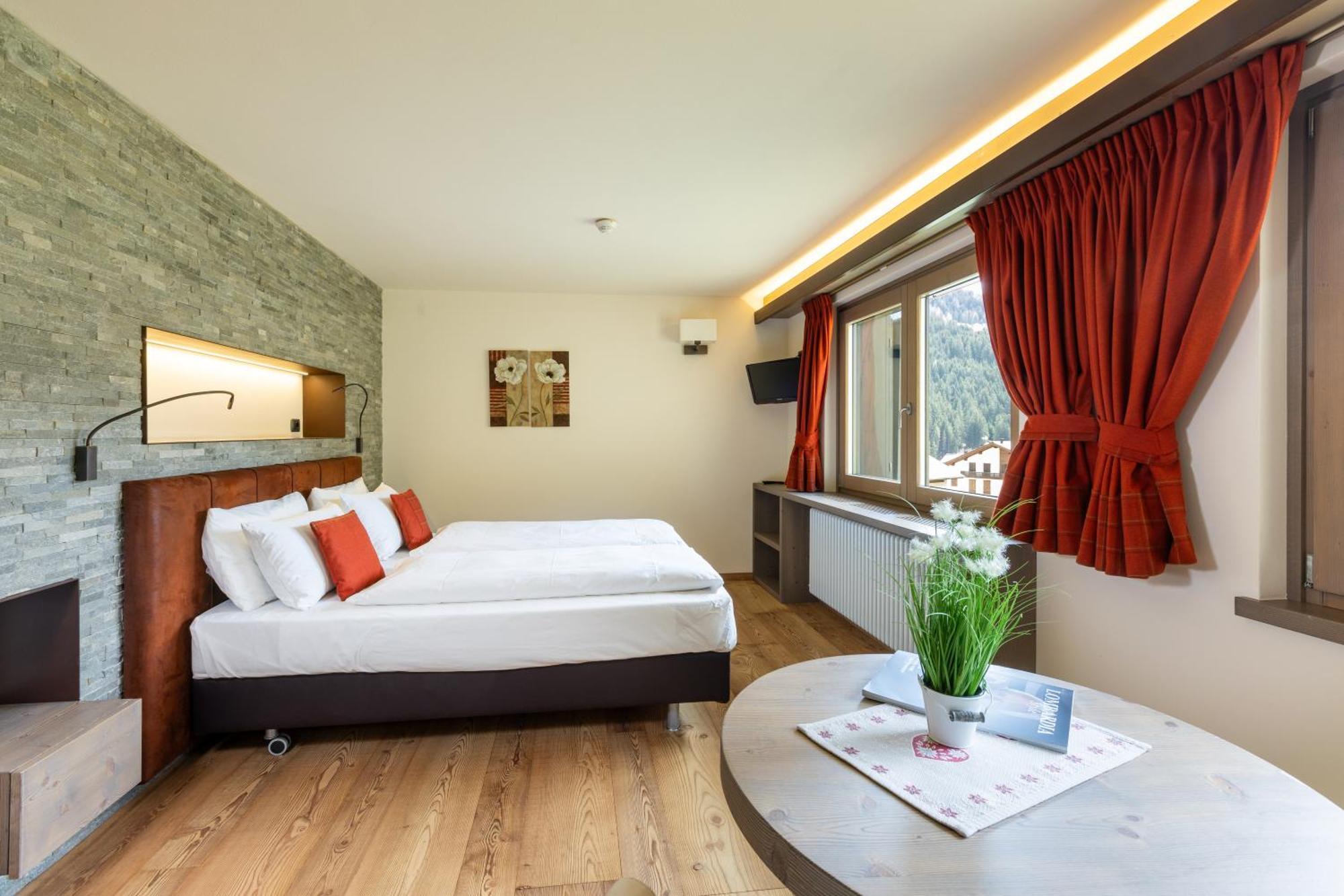 Hotel Cardo Isolaccia Eksteriør billede