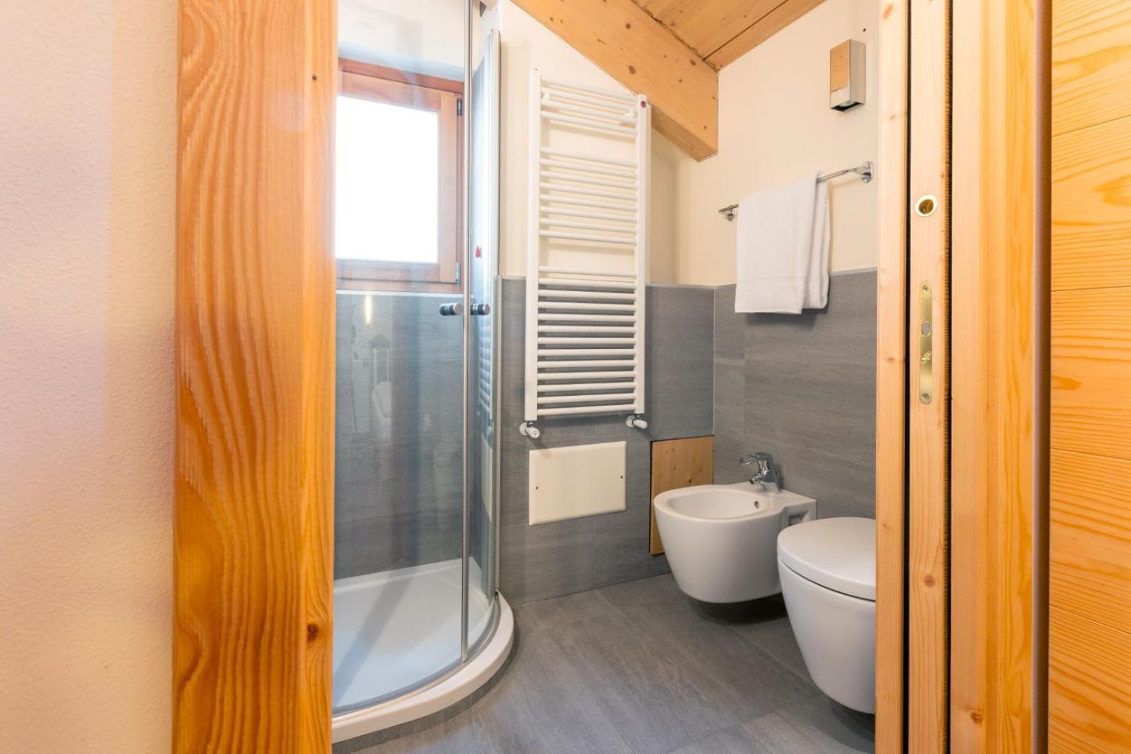 Hotel Cardo Isolaccia Eksteriør billede