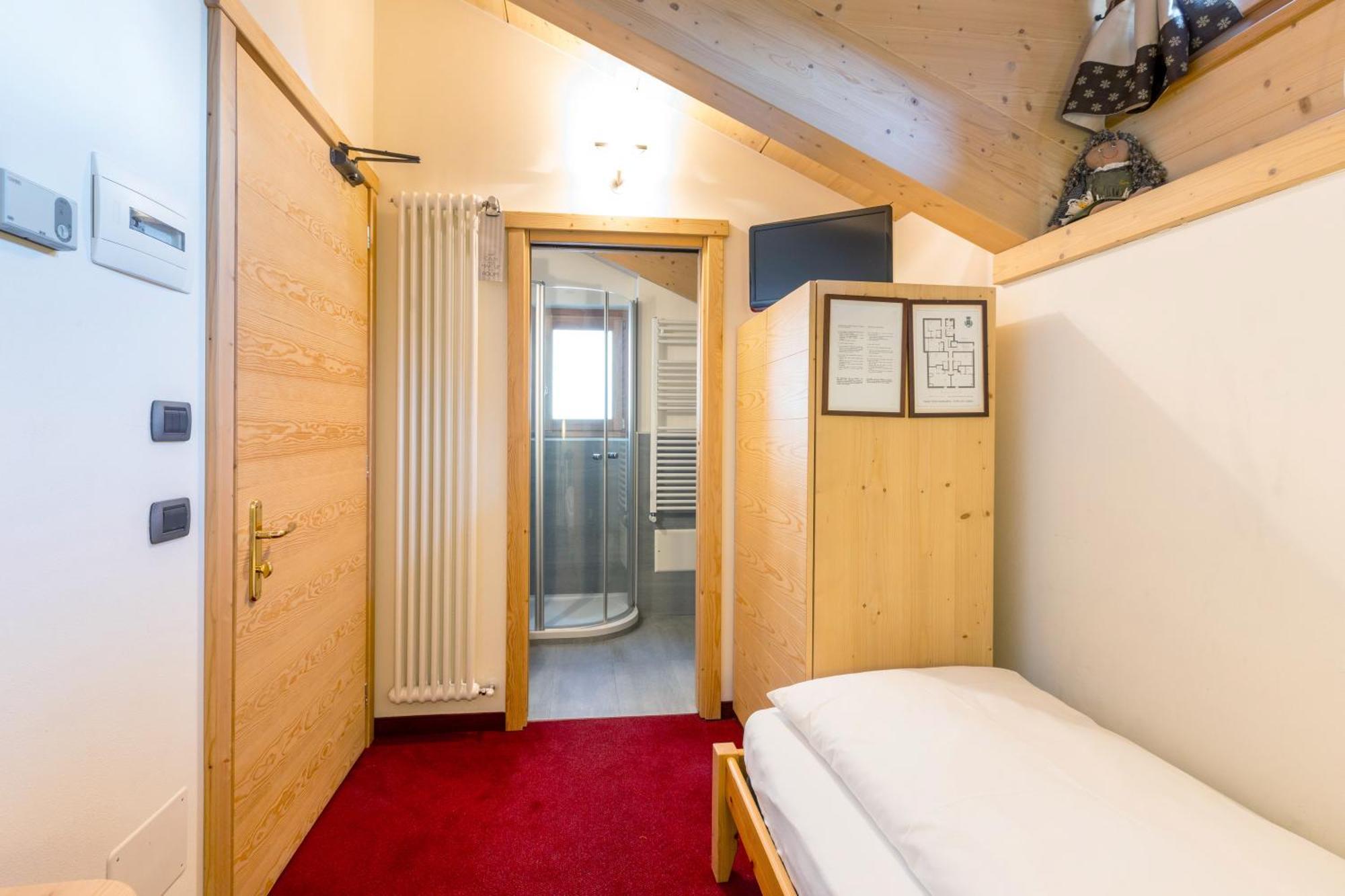 Hotel Cardo Isolaccia Eksteriør billede