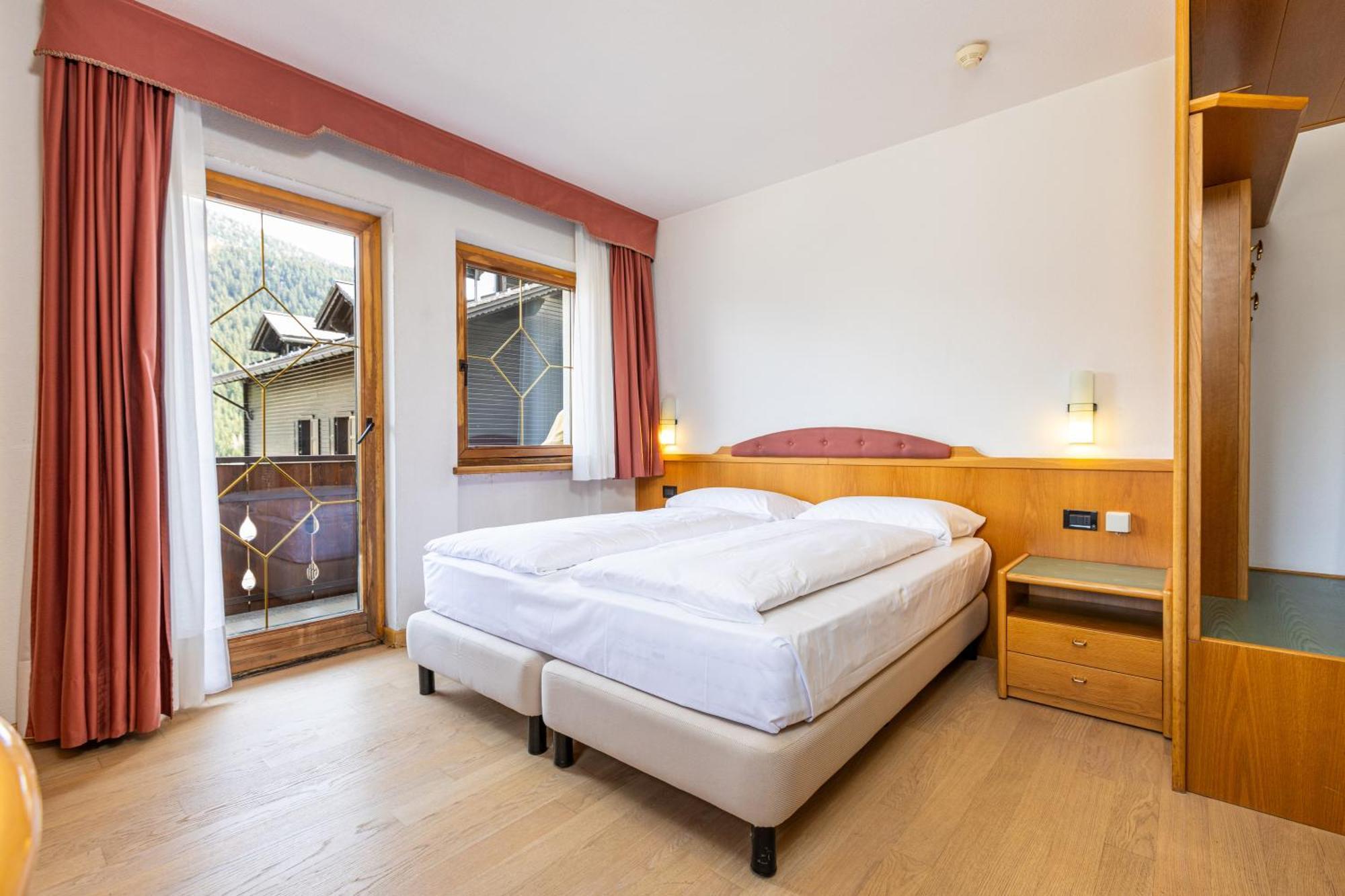 Hotel Cardo Isolaccia Eksteriør billede