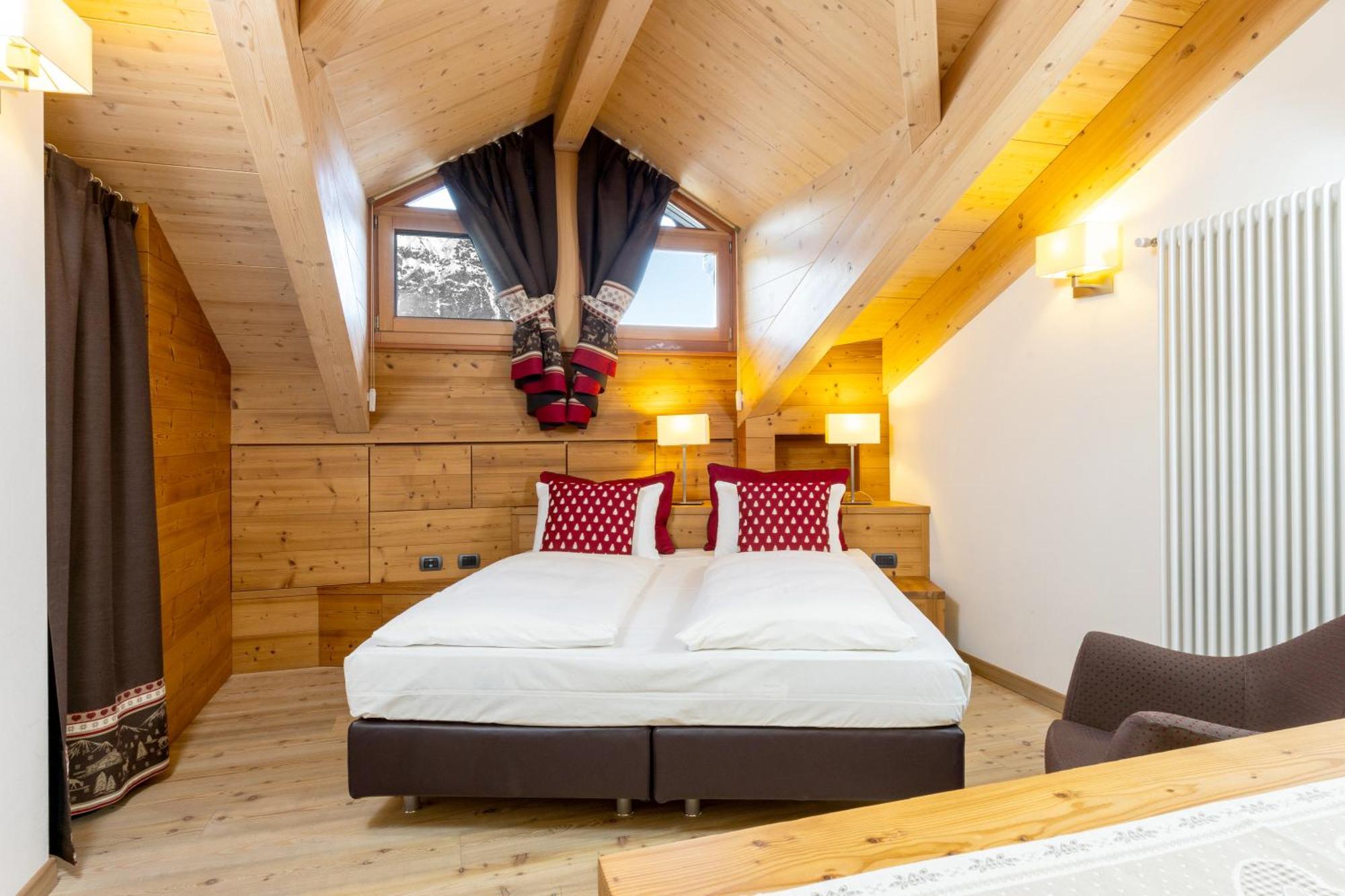 Hotel Cardo Isolaccia Eksteriør billede