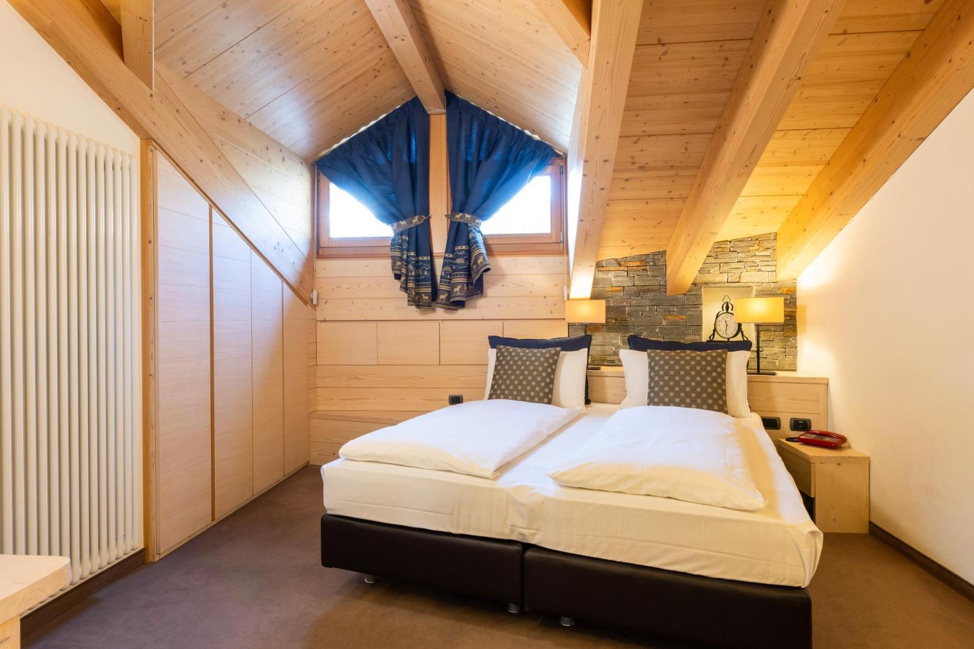 Hotel Cardo Isolaccia Eksteriør billede